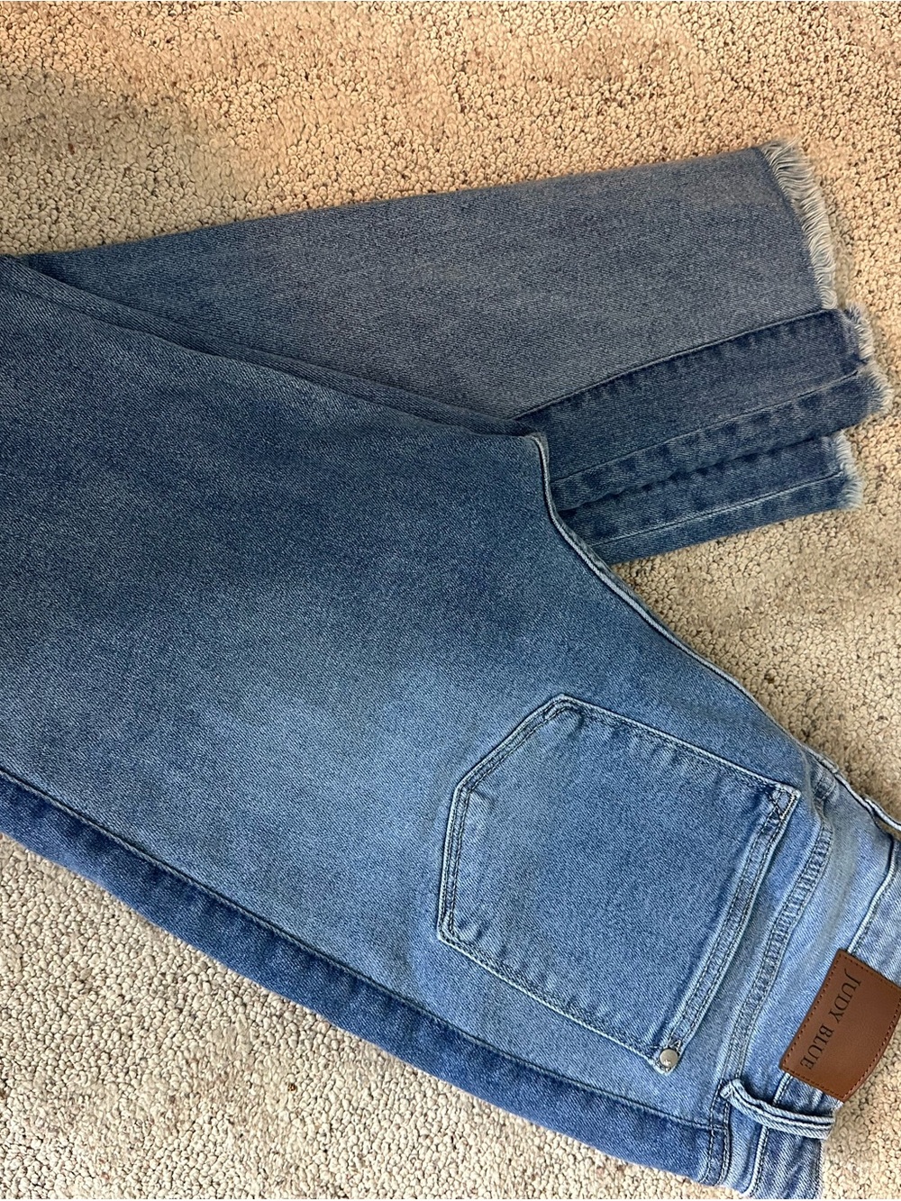 Judy Blue Medium Wash Straight Leg Jeans